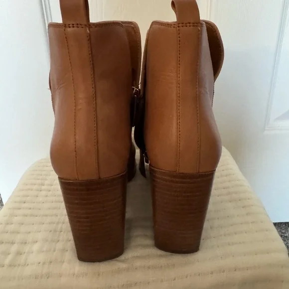 Nine West Brown Heeled Booties Pointed Toe - Picture 3 of 5